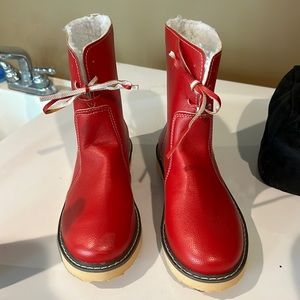 NEW never worn. Size 7. Red.  Super cute.